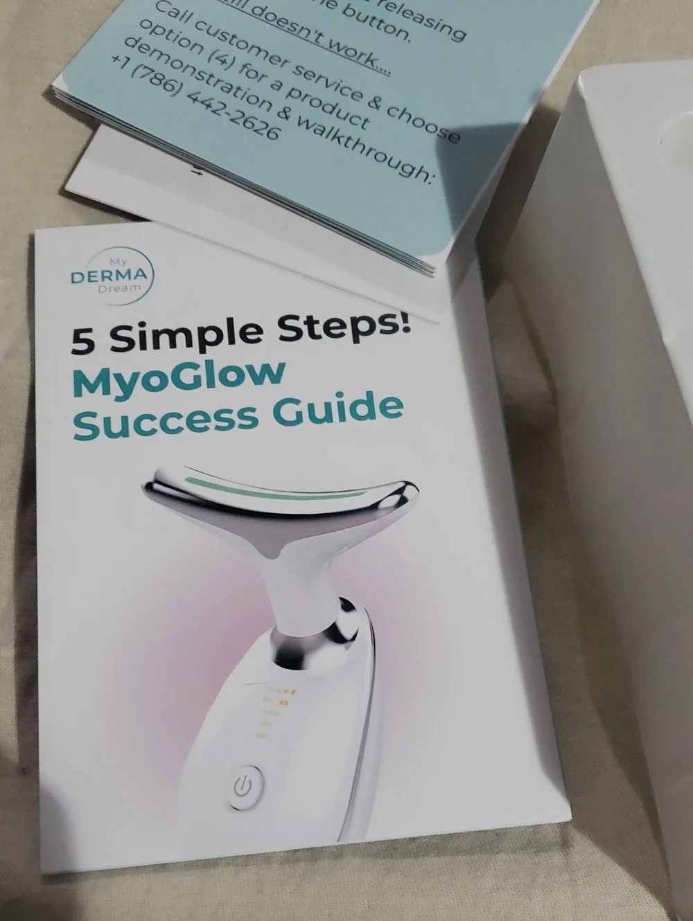 Light Facial Massager - White